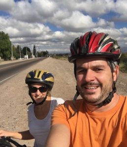 El Jefe de Gabinete anduvo en bici por Mendoza