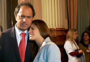 La hija de Scioli sorprendió a todos en Twitter