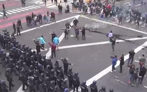La Policía reprimió a manifestantes de Quebracho