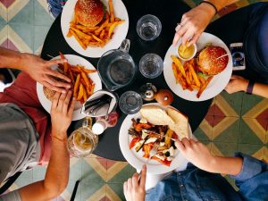 Comer papas fritas podría matarte