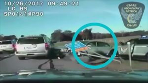 Video: Niño de 10 años le roba el auto a su mamá y provoca una persecución cinematográfica