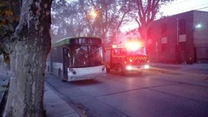 Otro colectivo se prendió fuego transportando pasajeros