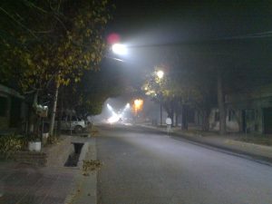 ¿De dónde proviene el humo y el mal olor en Godoy Cruz?