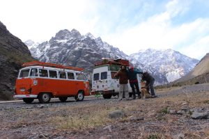 Viajan de la Patagonia hasta Alaska utilizando aceite vegetal como combustible