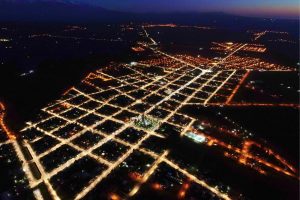 Tupungato desde el aire: una postal de noche que luce como si fuera de día