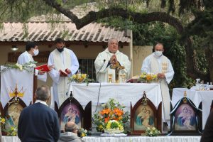 La comunidad Schoenstatt celebró la coronación a María