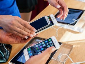 Es oficial la quita de impuestos a celulares y videojuegos: ¿cuánto bajarían los precios?