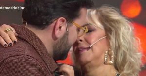 “Es como besar a mamá”: Damián Betular y Georgina Barbarossa chaparon apasionadamente y protagonizaron un momento hot