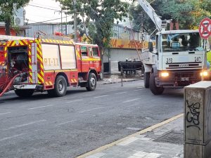 “El fuego se llevó toda mi inversión y la de mi marido”: reclaman asistencia para los feriantes del Persa incendiado