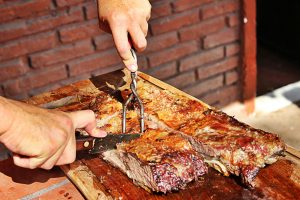 “Un aplauso para el asador”: un típico plato argentino fue elegido como el mejor de América