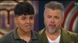 “Es la primera vez que estoy lejos de casa”: la historia que hizo llorar a Donato en Masterchef