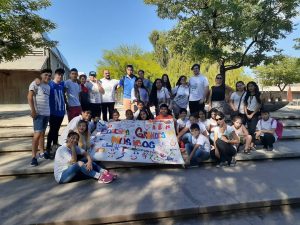 La orquesta infantil del Barrio La Favorita busca ganar un concurso para conseguir un costoso instrumento