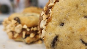 Si la querés romper, tenés que preparar estas ALFACOOKIES con crema de maní