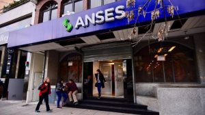 ANSES: Quiénes cobran bono de $20000 en agosto