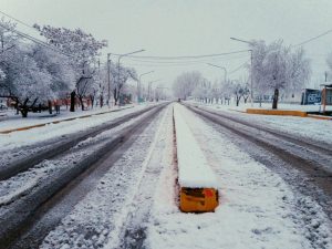 Después del Zonda, alerta amarilla por nevadas en Mendoza