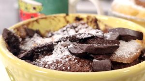 Si tenés espíritu gulero o querés algo dulce: Prepará esta torta en tasa en 15 minutos