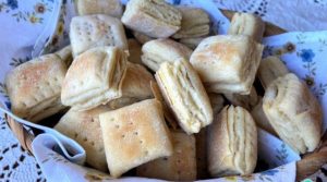 Merienda gasolera: hace estos bizcochitos para el mate baratos y con pocos ingredientes