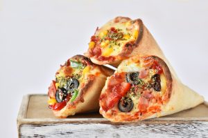 Almuerzo gasolero: cómo hacer estos conos de pizza a mitad de precio que los comerciales y mucho más ricos