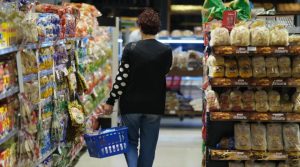 En febrero la inflación fue del 2,4% y acumuló 66,9% en el último año