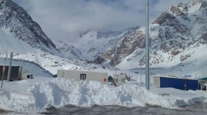 Zonda y nevadas: ¿cómo está el Paso Cristo Redentor este lunes?