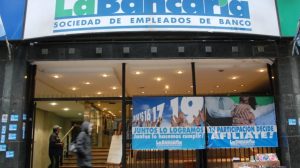 Bancarios: ¿Cuánto van a cobrar en octubre con el aumento retroactivo a septiembre?