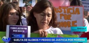 "No quiero venganza quiero justicia": Suelta de globos y marcha por el femicidio de la joven en Maipú