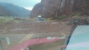 Mendoza: Un alud cortó el tránsito en la Ruta 7