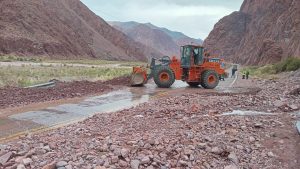 Despejaron el alud sobre la Ruta 7 y piden manejar con precaución para cruzar a Chile