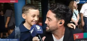 El emotivo encuentro de un periodista de Canal 9 con su hijo en el primer día de clases