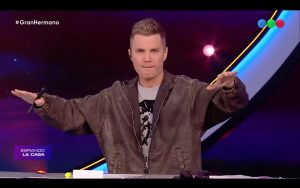 Una salida inesperada dejó a los ocho finalistas de Gran Hermano repensando estrategias