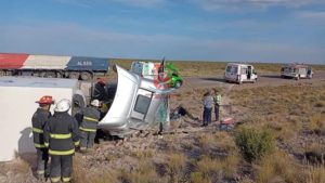 Tragedia en la Ruta 6: un camionero mendocino murió tras un choque en Río Negro