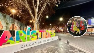 Fueron a la Arístides y se encontraron con unos curiosos personajes en una mesa