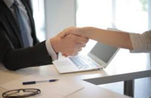 Trabajo en Mendoza: reconocida empresa de telecomunicaciones lanza una nueva búsqueda laboral con pocos requisitos