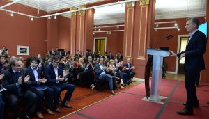 Macri convocó a la ciudadanía a participar del debate educativo