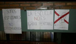Polémica por la colocación cámaras en las aulas de una escuela privada