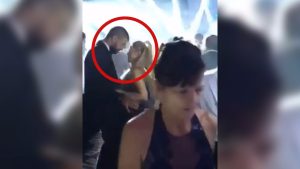 Video: Shakira le baila sexy a Piqué en la boda de Messi