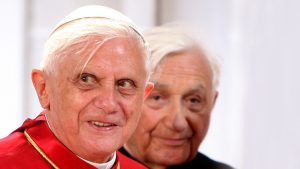 547 niños abusados en el coro del hermano del Papa Benedicto XVI