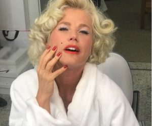 Xuxa imitó a Marilyn Monroe en un Reality Show