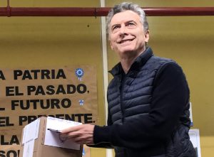 Macri votó y prefirió no hablar de Cristina