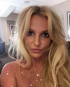 Britney Spears publicó fotos de ella sin maquillaje