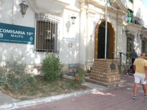 Murió en la comisaría de Maipú esperando realizar una denuncia