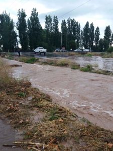 Video: Por las lluvias, calles inundadas, cortes de luz y viviendas afectadas