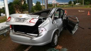 Una mujer de 20 años murió en un impactante accidente vial