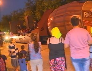 Vendimia 2018: La Reina recorrió Rivadavia y se emocionó con su abuela