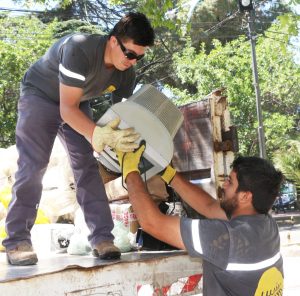 ¿Dónde tirar tus residuos electrónicos para que no contaminen?