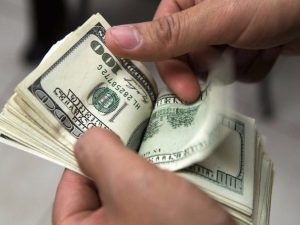 Suba del dólar: ¿Cómo impacta en la vida cotidiana de los mendocinos?