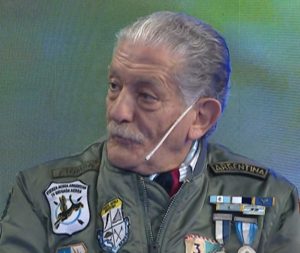 Un piloto veterano de Malvinas contó cómo fue rescatado por sus compañeros en las Islas
