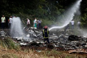 Las imágenes de la tragedia: Un avión se desplomó en Cuba y fallecieron más de cien personas