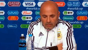 Sampaoli: “No evalúo dar un paso al costado”