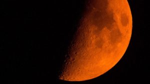 Por qué la “luna de sangre” aterraba a la humanidad